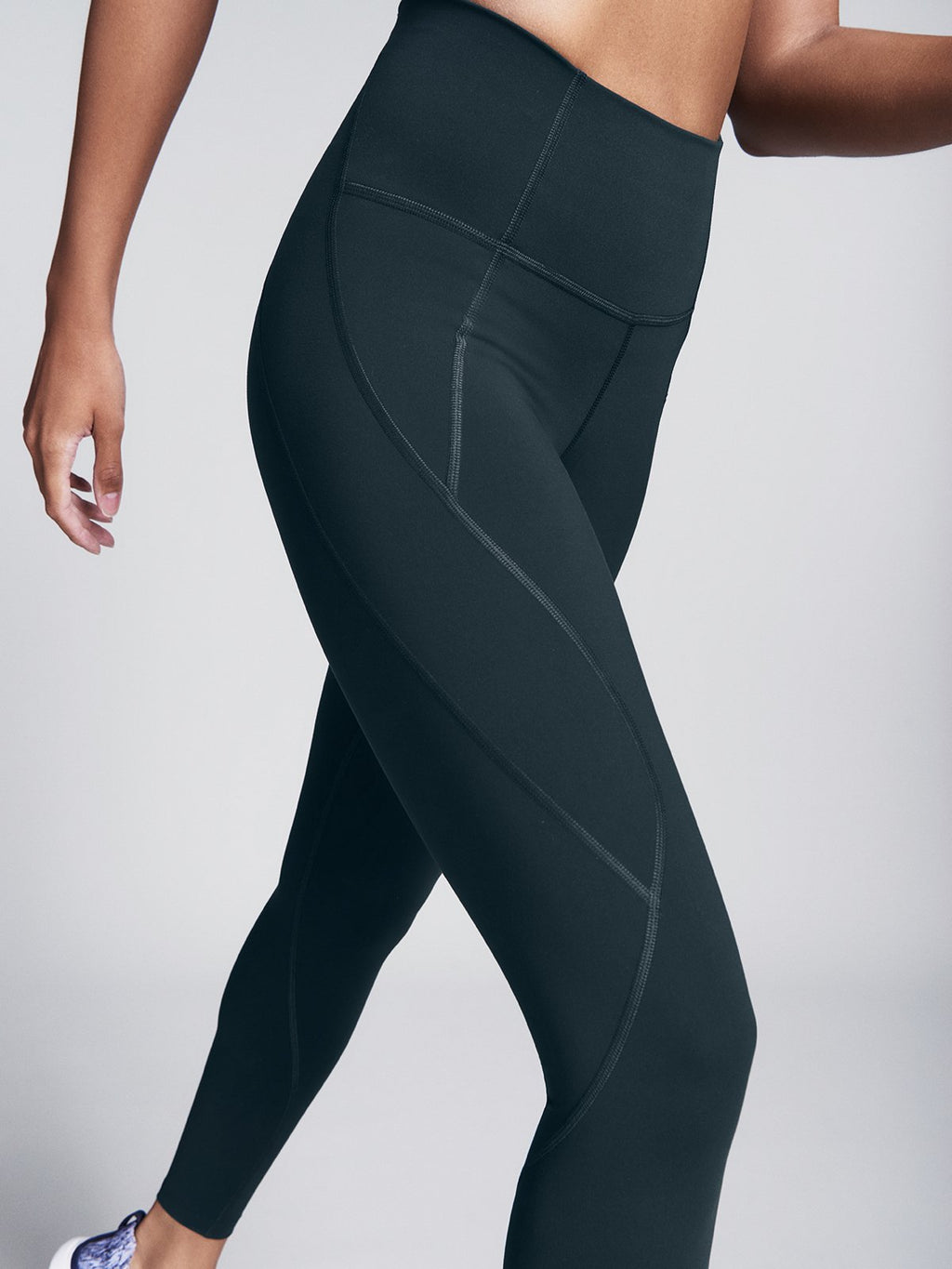 Zenith Leggings in Dark Green